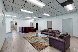 3851 Center Loop, Orlando, FL à louer Photo intérieure– Image 2 sur 11