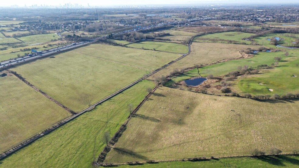 M62, Manchester à vendre - Photo de l’immeuble – Image 2 sur 4