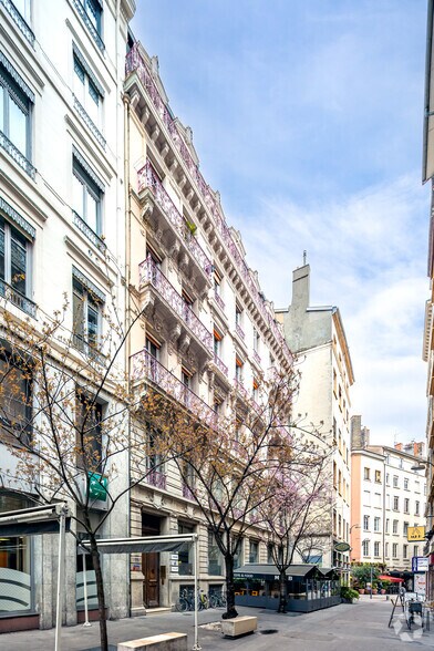 Bureau dans Lyon à louer - Photo de l’immeuble – Image 3 sur 3