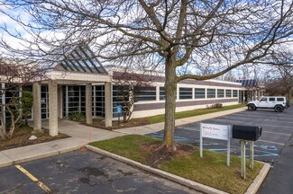 Plus de détails pour 3230 Broadmoor Ave SE, Grand Rapids, MI - Bureau à vendre