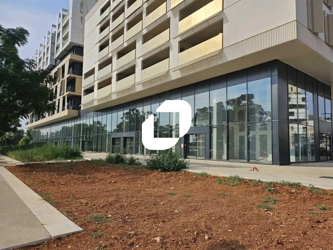 Local commercial dans Montpellier à louer Photo de l’immeuble– Image 1 sur 13