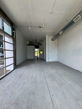 2001-2025 NE Alberta St, Portland, OR à louer Photo intérieure– Image 2 sur 3