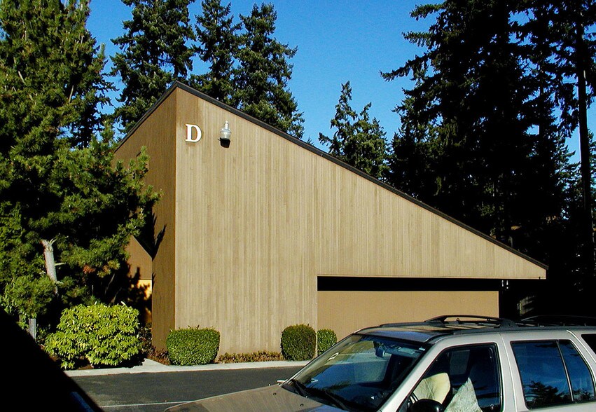 15611 NE Bel Red Rd, Bellevue, WA à louer - Photo de l’immeuble – Image 2 sur 3