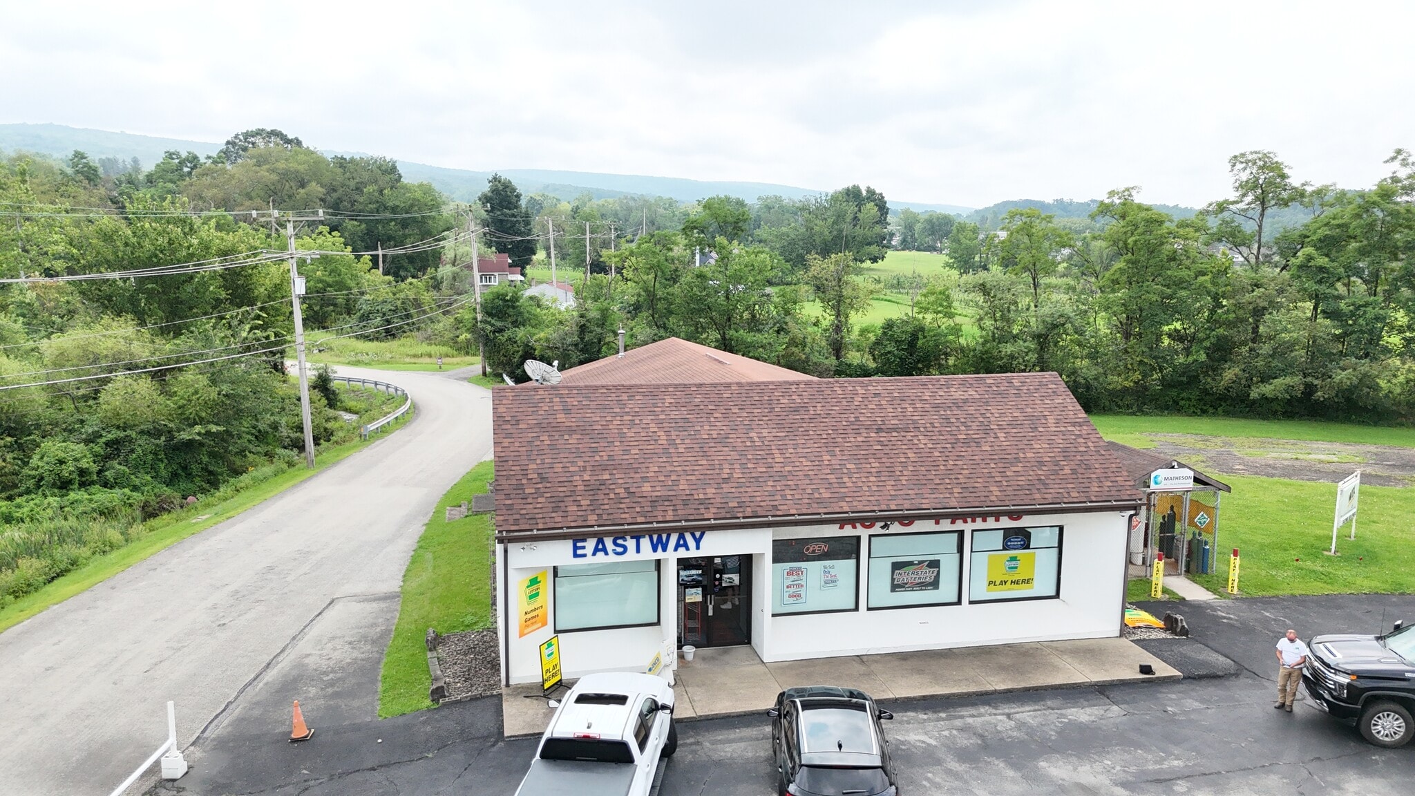 3703 US-30, Latrobe, PA à vendre Photo principale– Image 1 sur 31