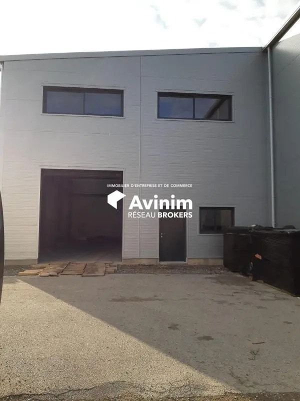 Plus de détails pour Bureau, Local d'activités à louer