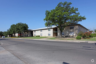 Plus de détails pour 821-831 S Nursery Rd, Irving, TX - Logement à vendre
