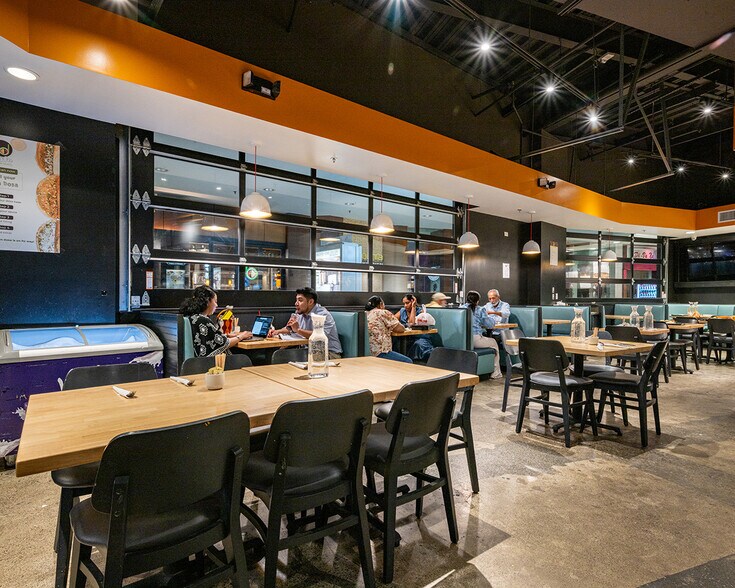 1-2700 Stoneridge Mall Rd, Pleasanton, CA à louer - Photo intérieure – Image 3 sur 10