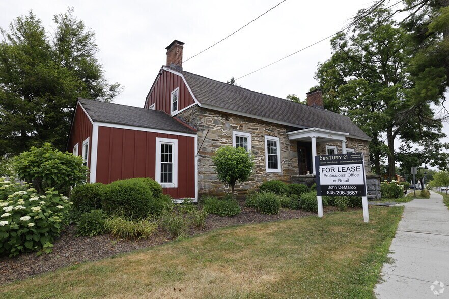 4254 Albany Post Rd, Hyde Park, NY à louer - Photo de l’immeuble – Image 2 sur 2