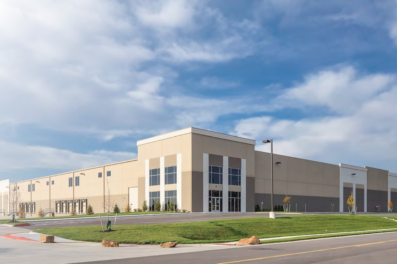 306 Hazelwood Logistics Center Dr, Hazelwood, MO à louer Photo de l’immeuble– Image 1 sur 1