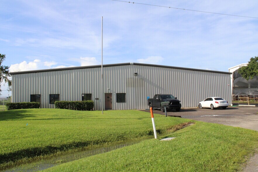 399 Prairie Industrial Pky, Mulberry, FL à vendre - Photo principale – Image 2 sur 23