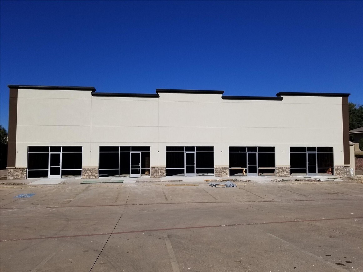 411 E Highway 67, Duncanville, TX à vendre Photo principale– Image 1 sur 6