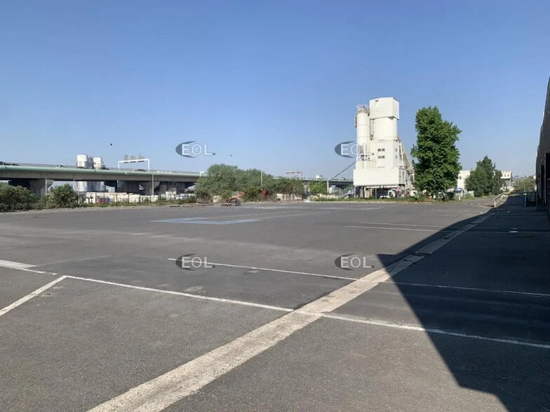 Industriel/Logistique dans Gennevilliers à louer - Photo de l’immeuble – Image 3 sur 11