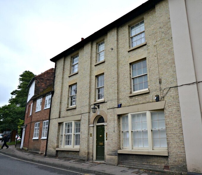 37 Church St, Saffron Walden à louer - Photo principale – Image 1 sur 1