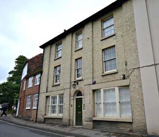 Plus de détails pour 37 Church St, Saffron Walden - Bureau à louer