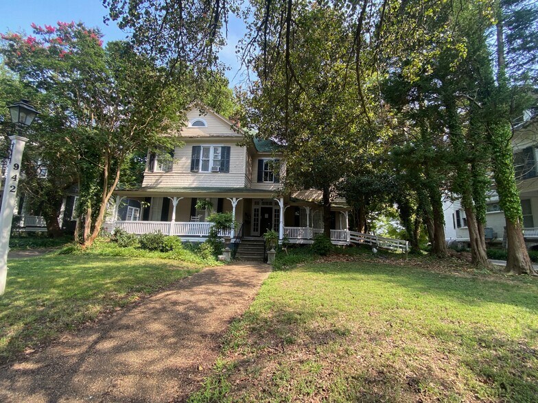942B W Fourth St, Winston-Salem, NC à louer - Photo de l’immeuble – Image 3 sur 8