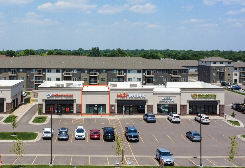 1506 E 69th St, Sioux Falls, SD à louer - Photo de l’immeuble – Image 2 sur 7