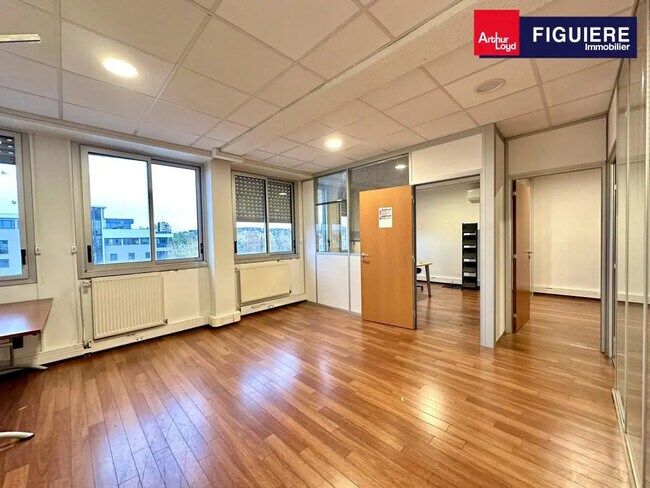 Plus de détails pour 565 Rue Marcelin Berthelot, Aix-en-Provence - Bureau à louer