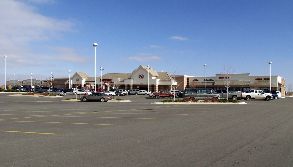 8110-8196 County Road 13, Firestone, CO à louer - Photo de l’immeuble – Image 3 sur 11