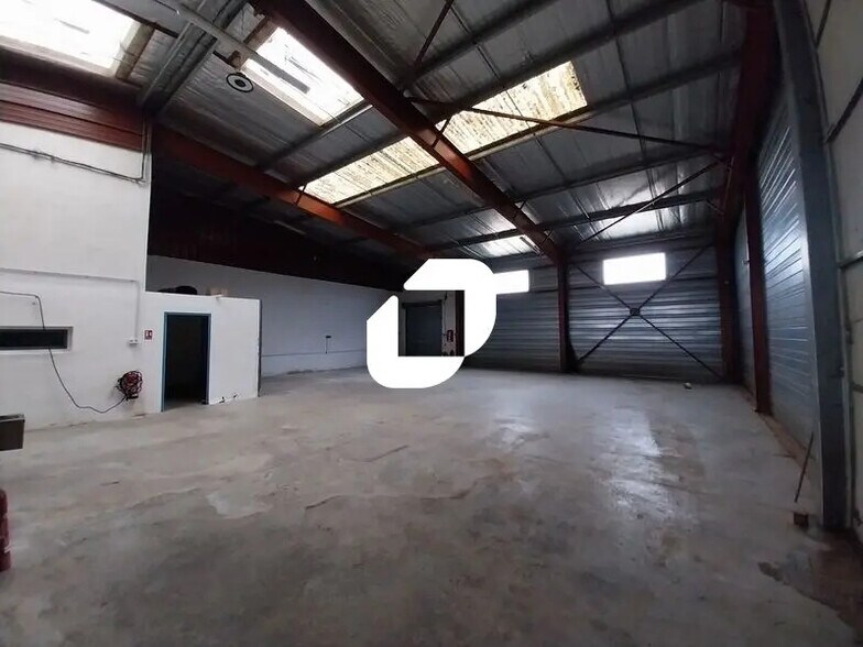 Local d’activités dans Portiragnes à louer - Photo intérieure – Image 2 sur 31