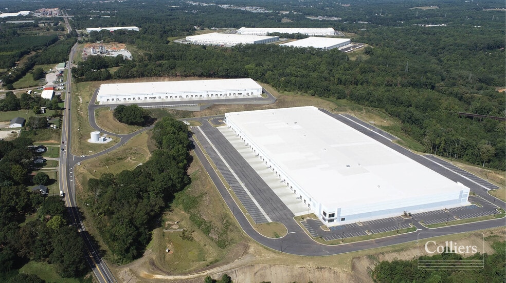 1817 E Poinsett Ext, Duncan, SC à louer - Photo de l’immeuble – Image 1 sur 14