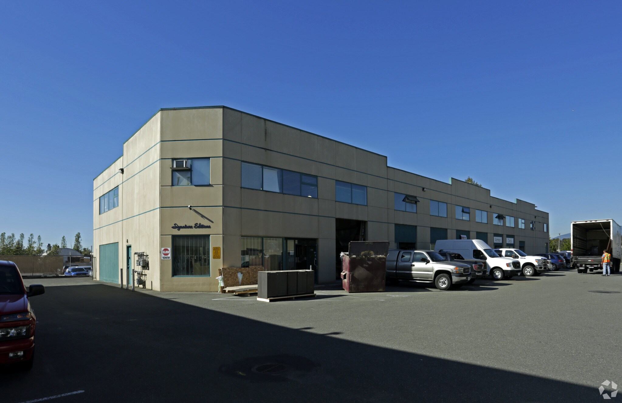 9785 192nd St, Surrey, BC à vendre Photo principale– Image 1 sur 4