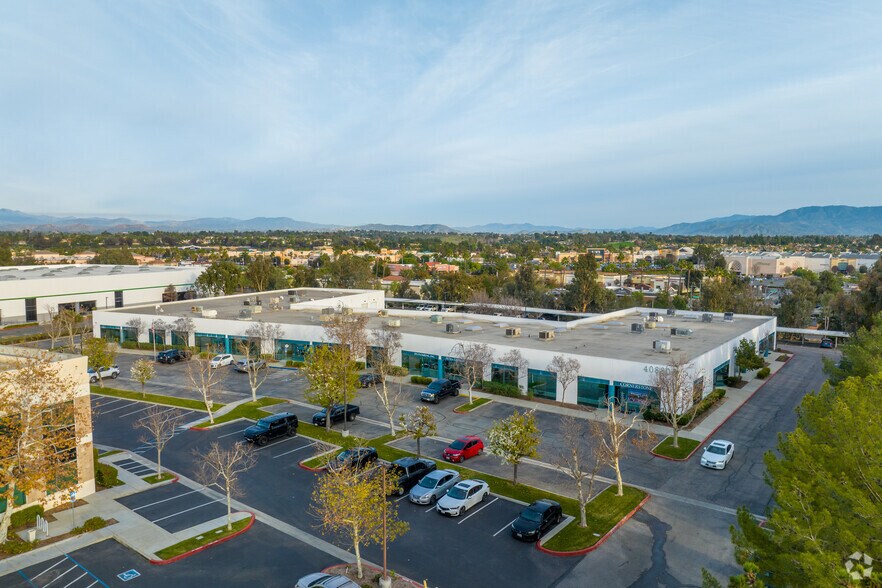 40880 County Center Dr, Temecula, CA à vendre - Photo de l’immeuble – Image 3 sur 6