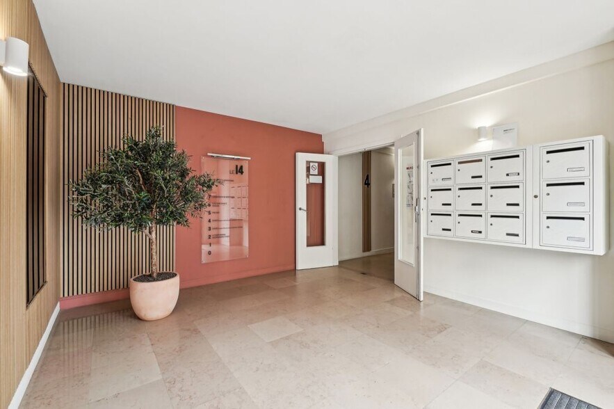 14-18 Rue Des Reculettes, Paris à vendre - Hall d’entrée – Image 2 sur 9
