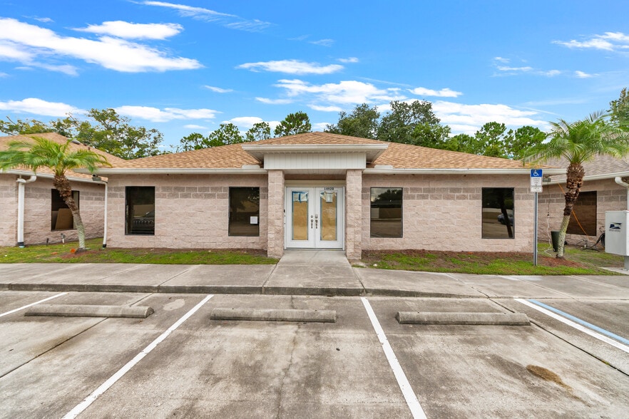 14920 Casey Rd, Northdale, FL à louer - Photo principale – Image 1 sur 1