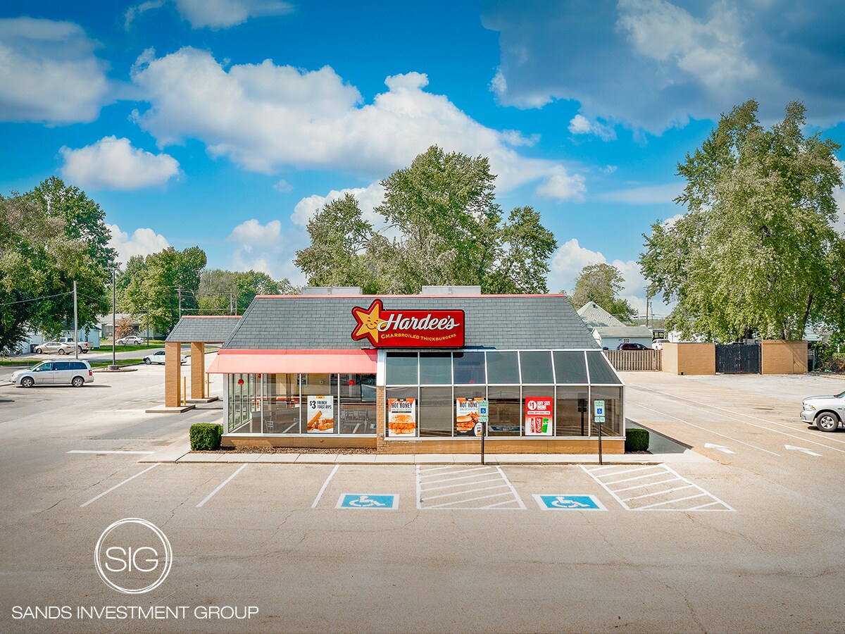 905 N Springfield St, Virden, IL à vendre Photo de l’immeuble– Image 1 sur 5