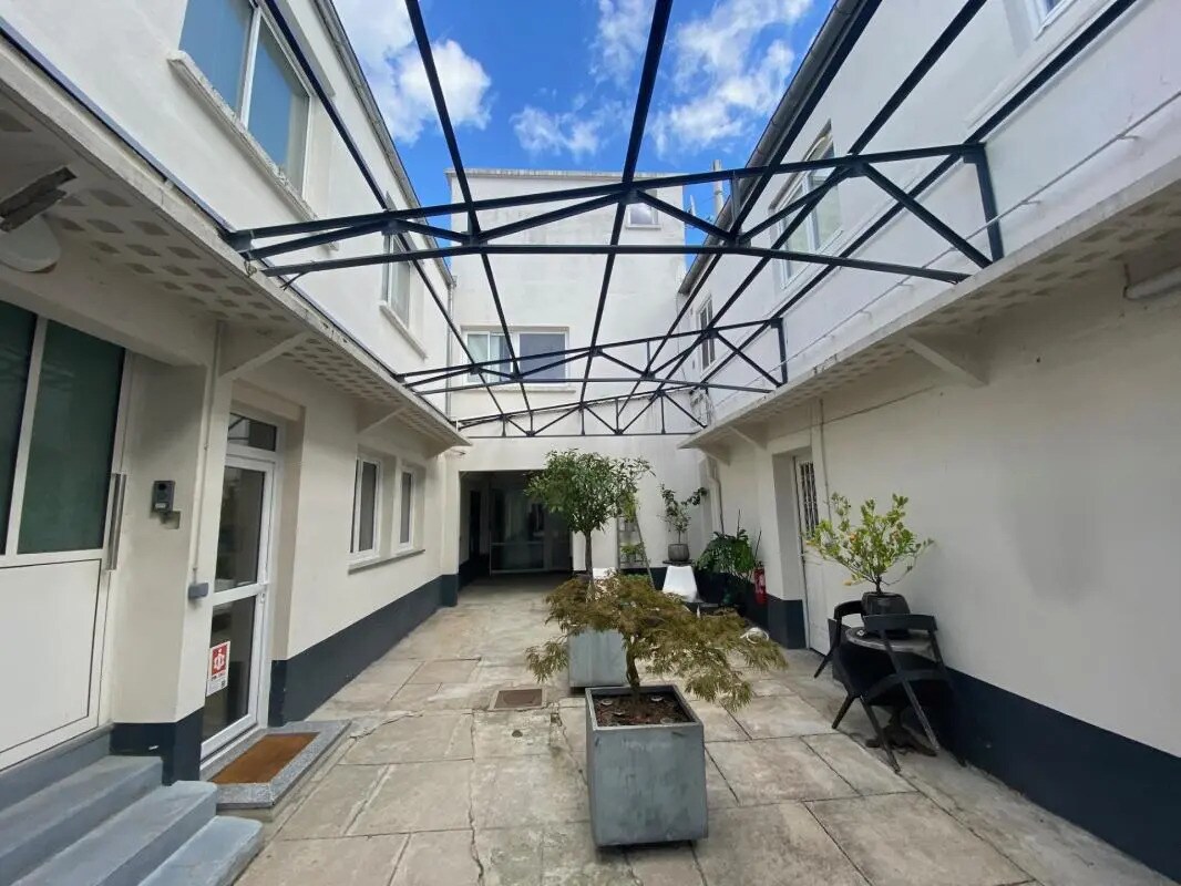 Bureau dans Saint-Maur-des-Fossés à louer Photo de l’immeuble– Image 1 sur 9