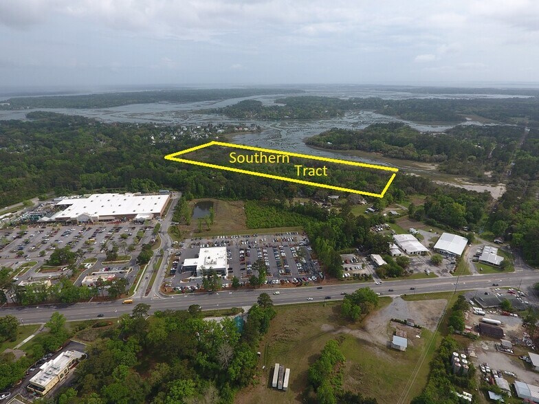 207 Robert Smalls Pky, Beaufort, SC à vendre - Photo de l’immeuble – Image 3 sur 3