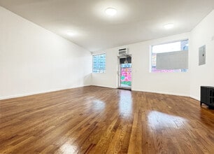 1254 Myrtle Ave, Brooklyn, NY à louer Photo intérieure– Image 2 sur 5