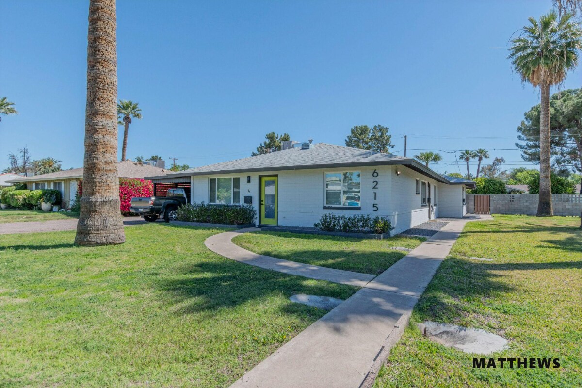 6215 N 14th St, Phoenix, AZ à vendre Photo de l’immeuble– Image 1 sur 14