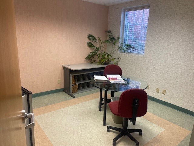 361 Broadway, Kingston, NY à vendre - Photo intérieure – Image 2 sur 21