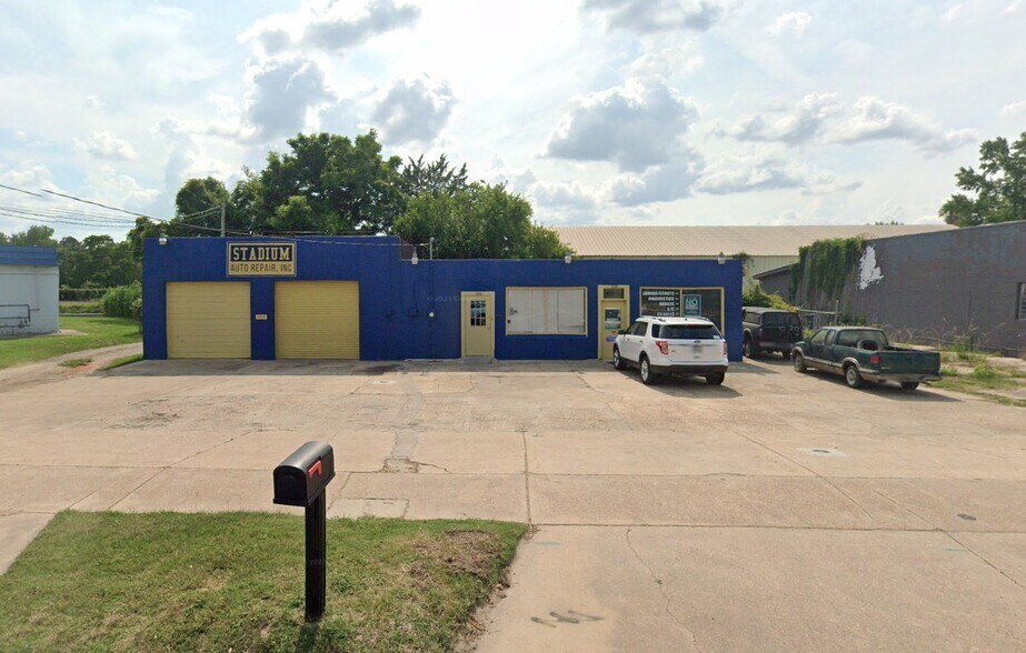 1332 Lake Bradford Rd, Tallahassee, FL à vendre - Photo de l’immeuble – Image 2 sur 7