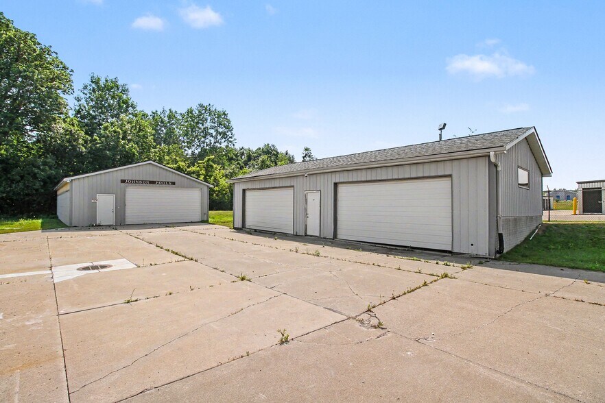 6017 W Pierson Rd, Flushing, MI à vendre - Photo de l’immeuble – Image 3 sur 6