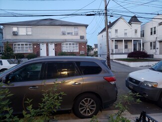 Plus de détails pour 10159 105th St, Ozone Park, NY - Terrain à vendre