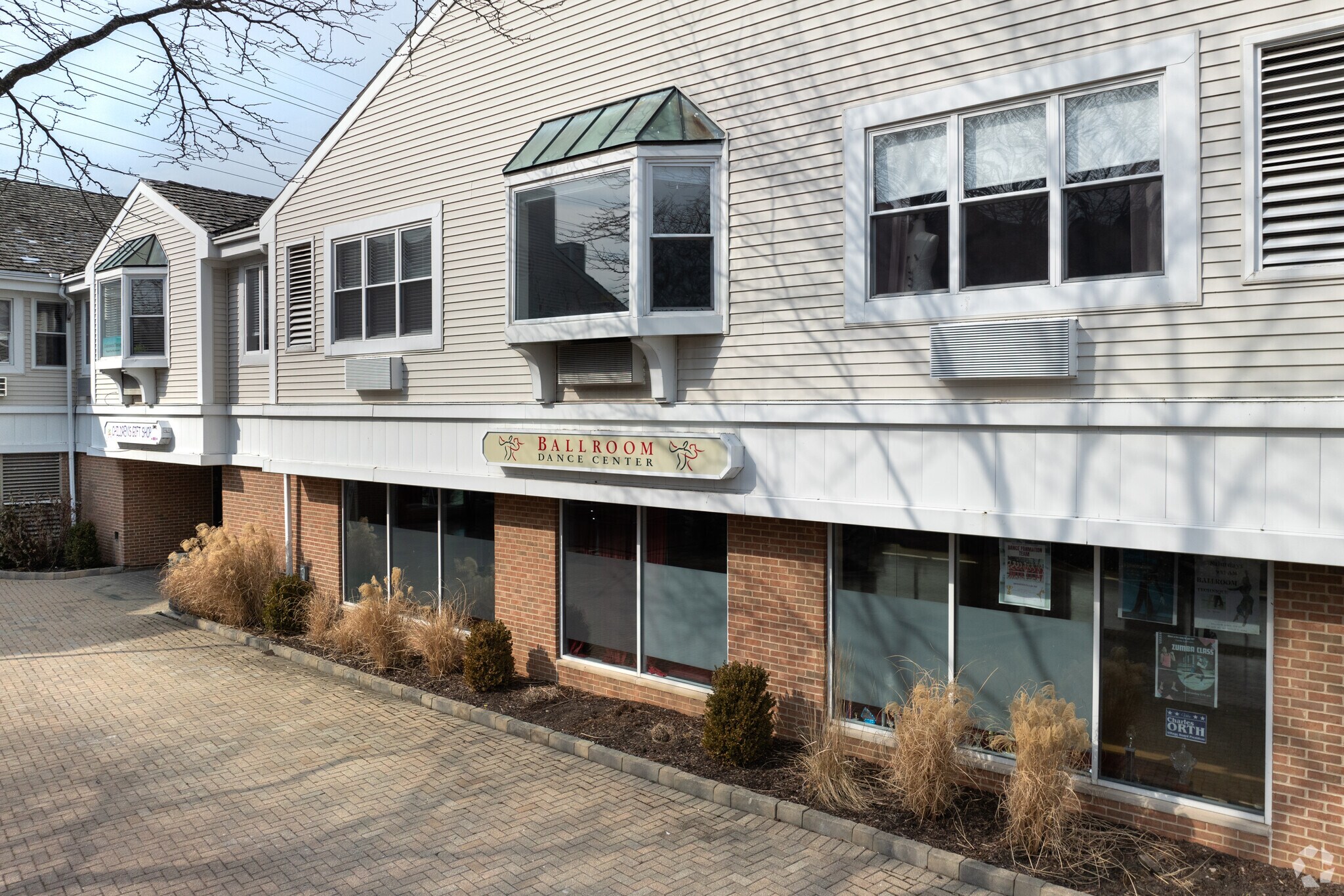 300-310 Happ Rd, Northfield, IL à louer Photo principale– Image 1 sur 7