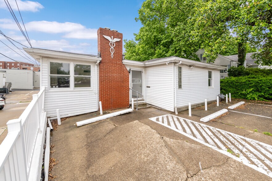10 Youell St, Florence, KY à vendre - Photo de l’immeuble – Image 1 sur 24