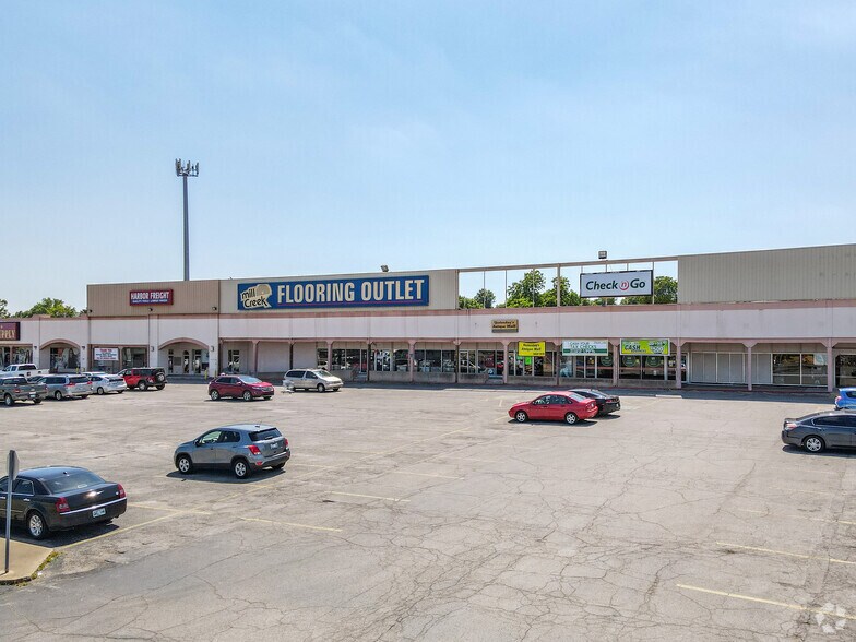 2120-2198 S Sheridan Rd, Tulsa, OK à louer - Photo de l’immeuble – Image 3 sur 4