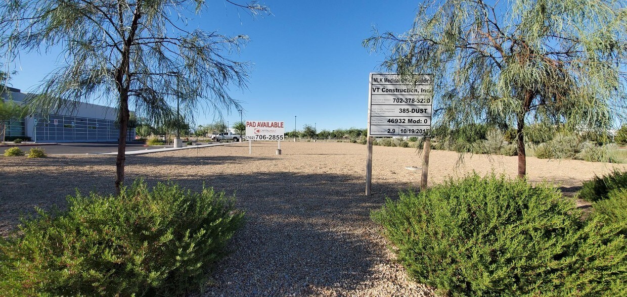 Martin Luther King Mount Mariah Dr, Las Vegas, NV à vendre Photo de l’immeuble– Image 1 sur 5