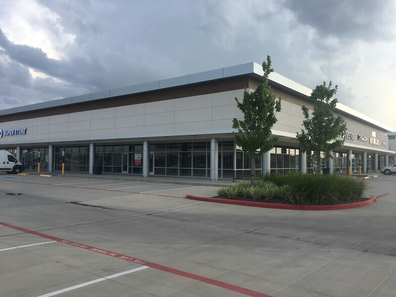 6633 Spring Stuebner Rd, Spring, TX à louer - Photo de l’immeuble – Image 3 sur 4