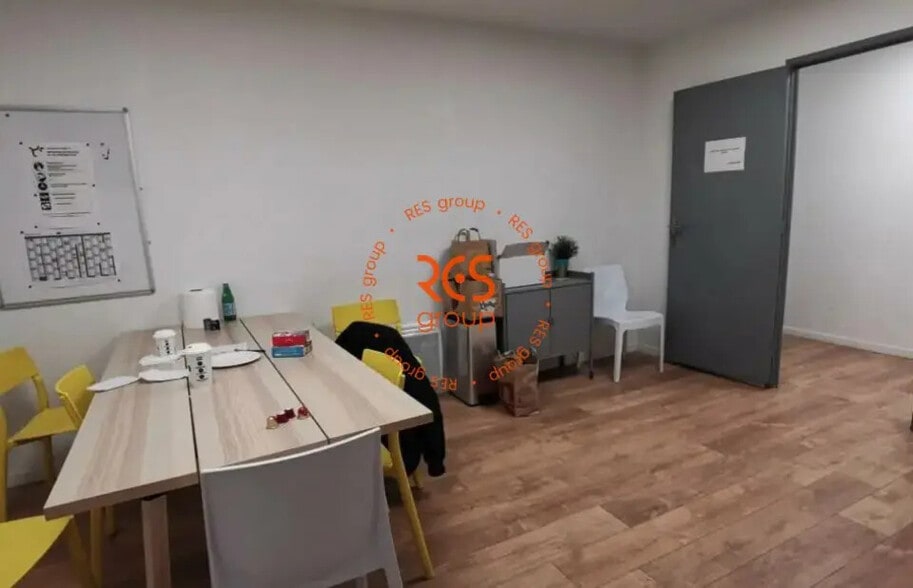 Local d’activités dans Mérignac à louer - Photo de l’immeuble – Image 3 sur 4