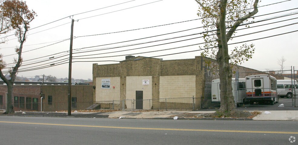 40-54 Grafton Ave, Newark, NJ à vendre - Photo de l’immeuble – Image 2 sur 6