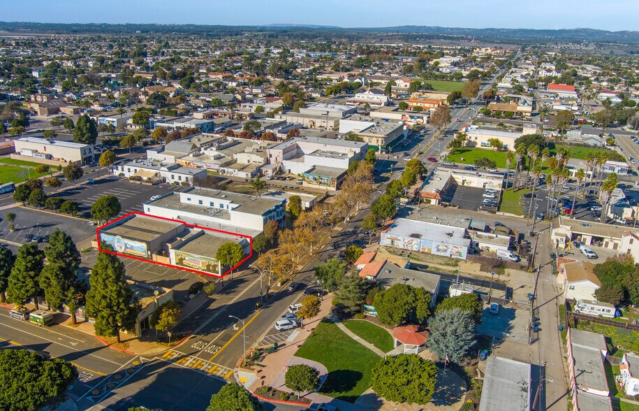 129-131 S H St, Lompoc, CA à louer - Photo de l’immeuble – Image 2 sur 8