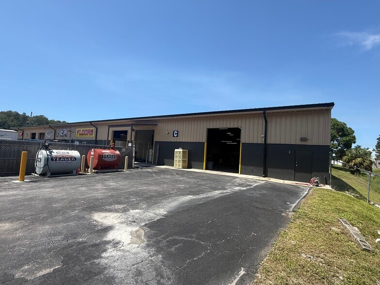 2310 Success Dr, Odessa, FL à louer - Photo de l’immeuble – Image 1 sur 6
