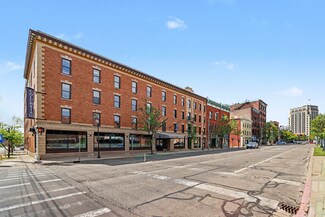 Plus de détails pour 350 E Michigan Ave, Kalamazoo, MI - Bureau à vendre