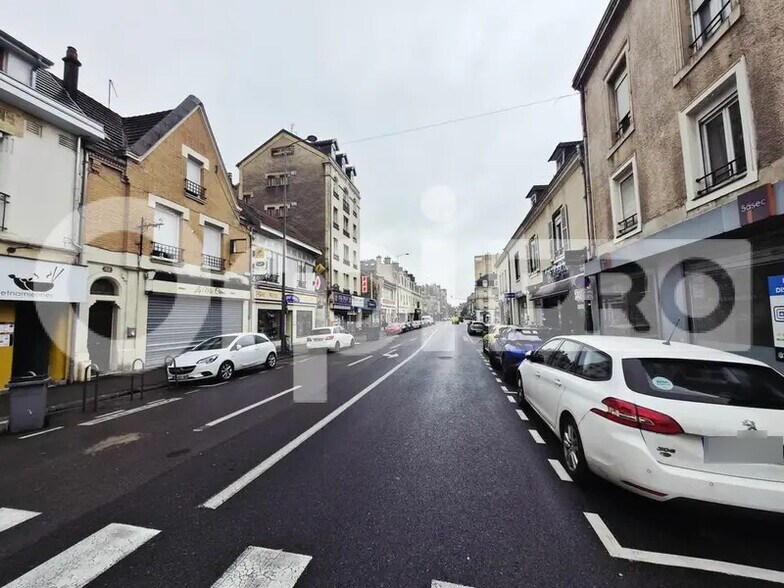 Local commercial dans Reims à louer - Photo de l’immeuble – Image 2 sur 5