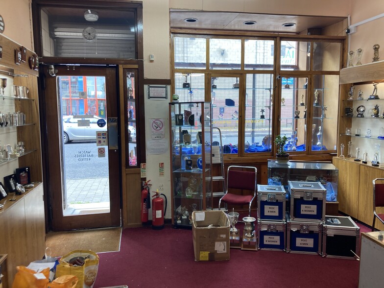 90 Titchfield St, Kilmarnock à vendre - Photo de l’immeuble – Image 3 sur 5