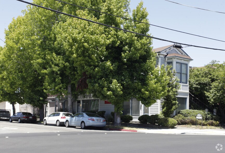 403 Martin Luther King Jr., Oakland, CA à vendre - Photo de l’immeuble – Image 3 sur 10